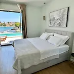 Runcika Luxury Apartamento Lukoran
