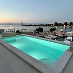 Runcika Luxury Apartamento *