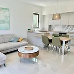 Runcika Luxury * Lukoran