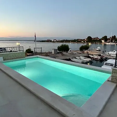 Runcika Luxury Apartman *